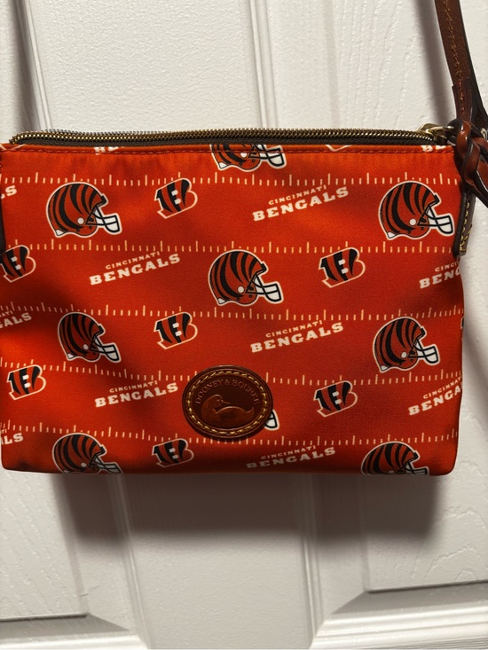 Dooney & Bourke Handbags - Dooney & Bourke Cincinnati Bengals Orange Crossbody Wristlet